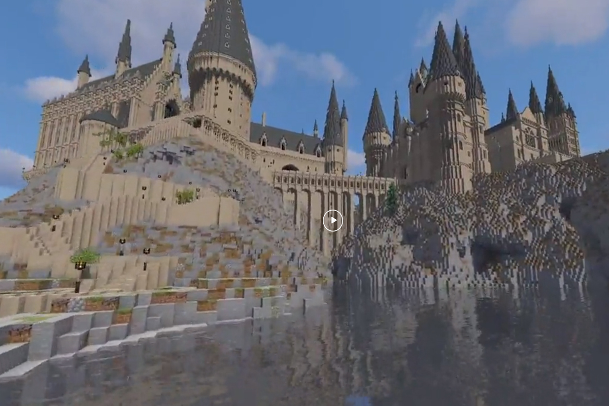 Minecraft: Un utente di Reddit ha riprodotto la famosa Hogwarts in 6 anni di lavoro.