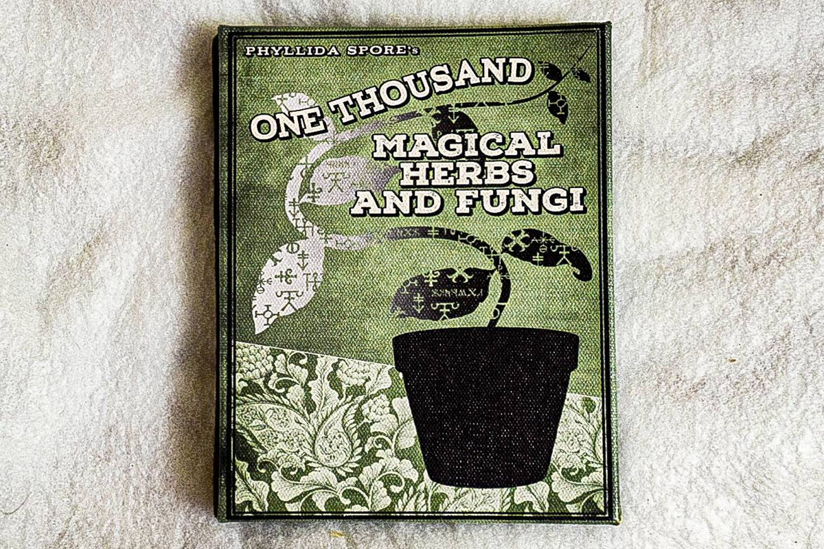 One Thousand Magical Herbs and Fungi by Phyllida Spore (Mille Erbe e Funghi Magici)